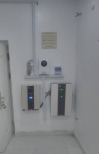 2 solar inverters integrating with the distribution board of a home 